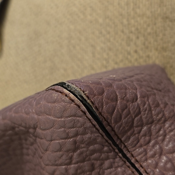 Burberry 100% calf grain grape handbag with strap for crossbody. - Picture 5 of 7